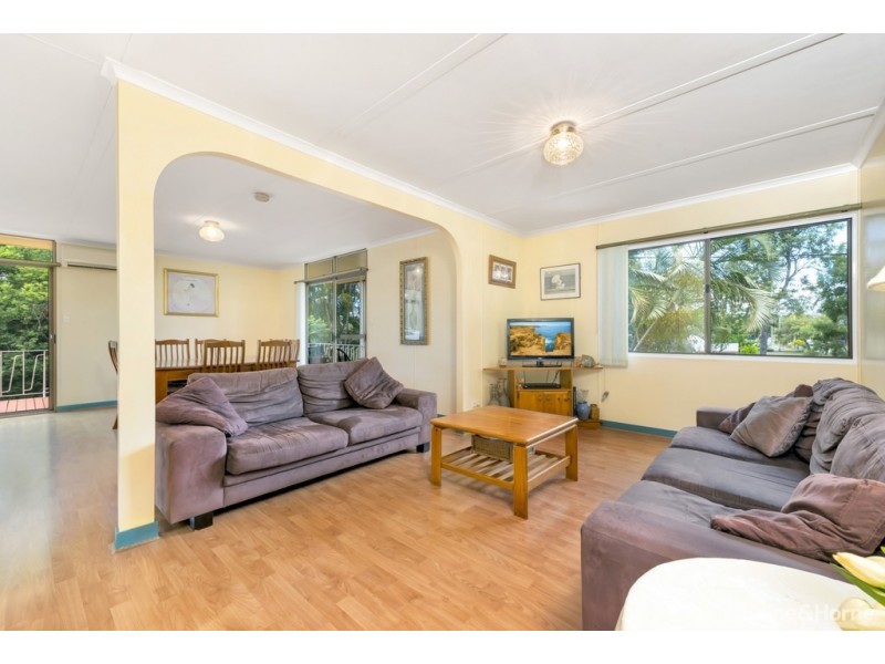 16 CORONATION AVENUE, Beachmere QLD 4510