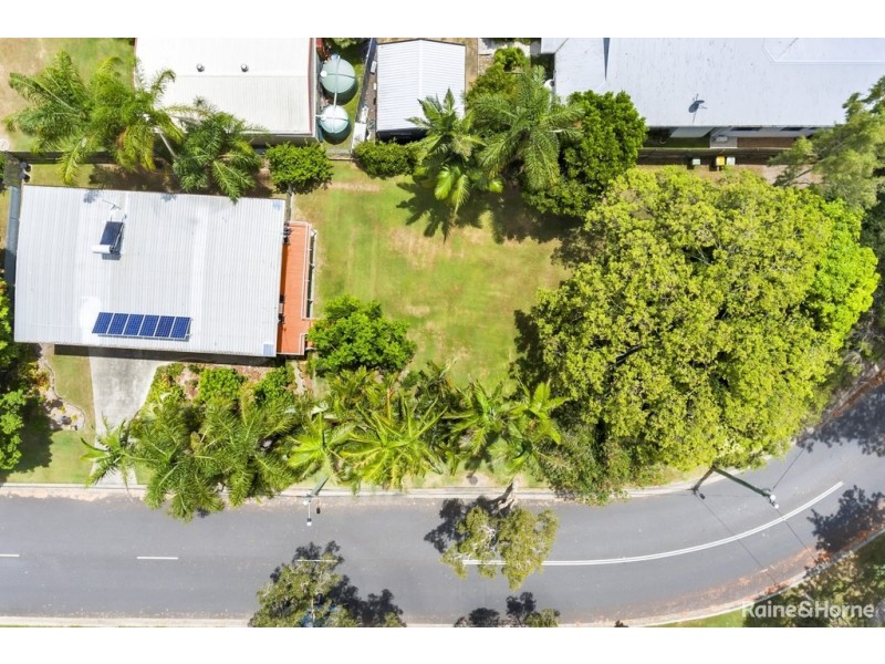 16 CORONATION AVENUE, Beachmere QLD 4510