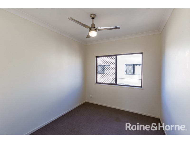 6 12 GEORGINA STREET, Woody Point QLD 4019