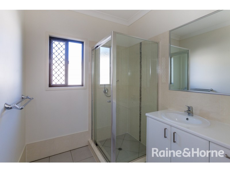 6 12 GEORGINA STREET, Woody Point QLD 4019