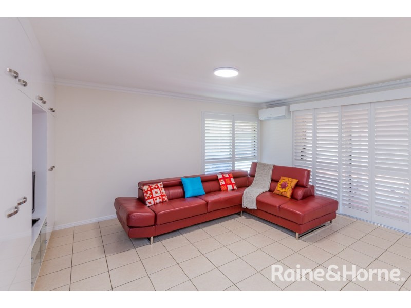 25 Castlereagh Street, Murrumba Downs QLD 4503