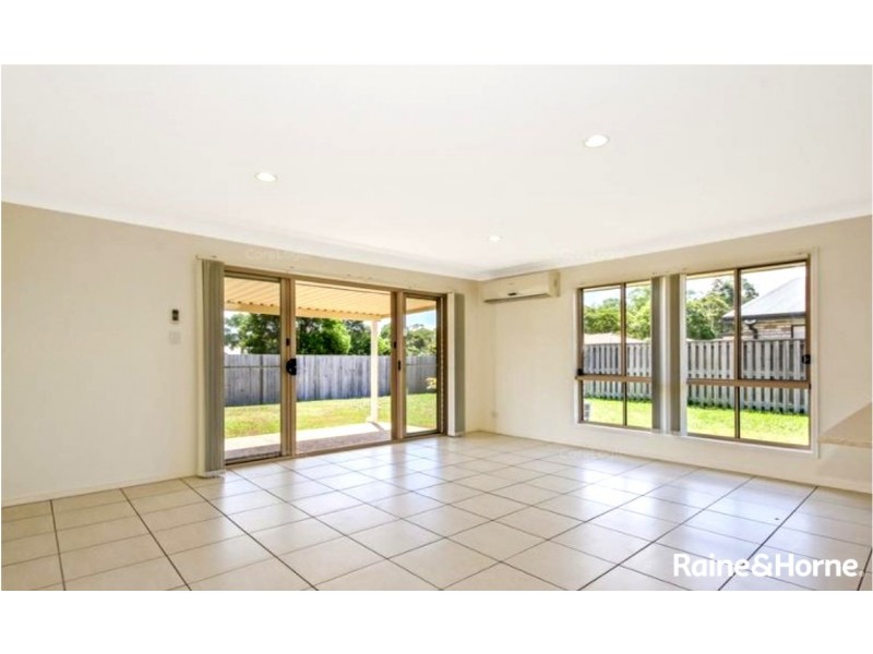5 Dear Place, Bellmere QLD 4510