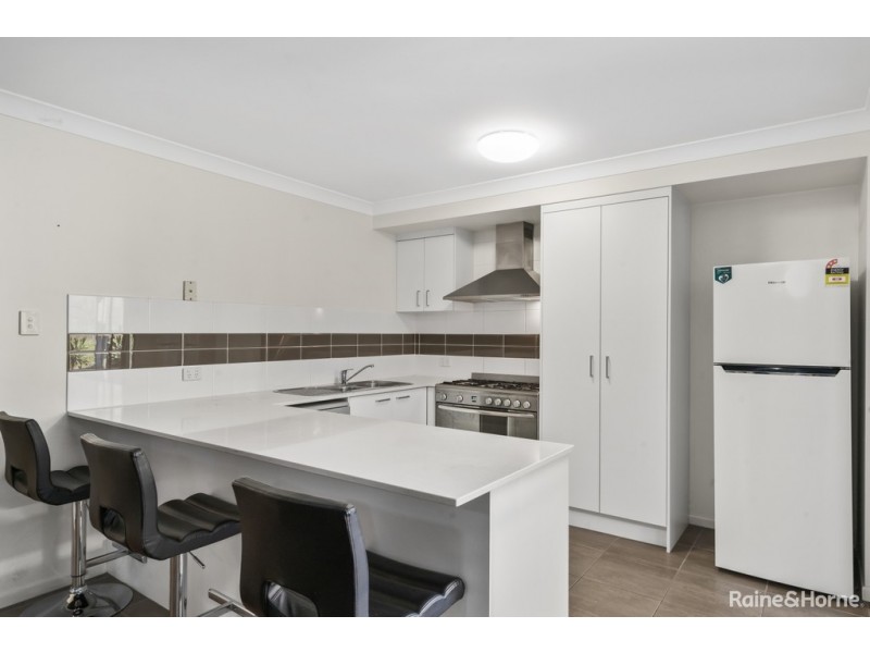 2 TRIUMPH STREET, North Lakes QLD 4509