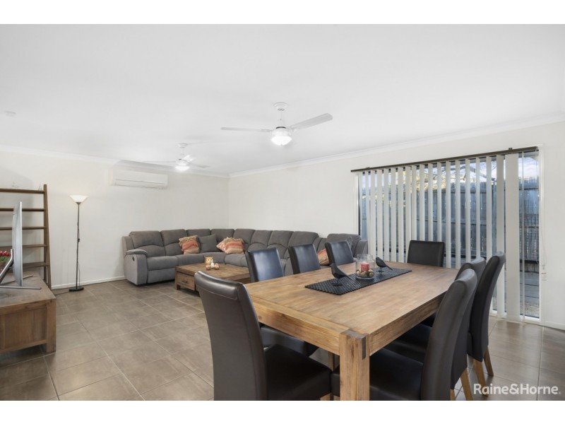 2 TRIUMPH STREET, North Lakes QLD 4509