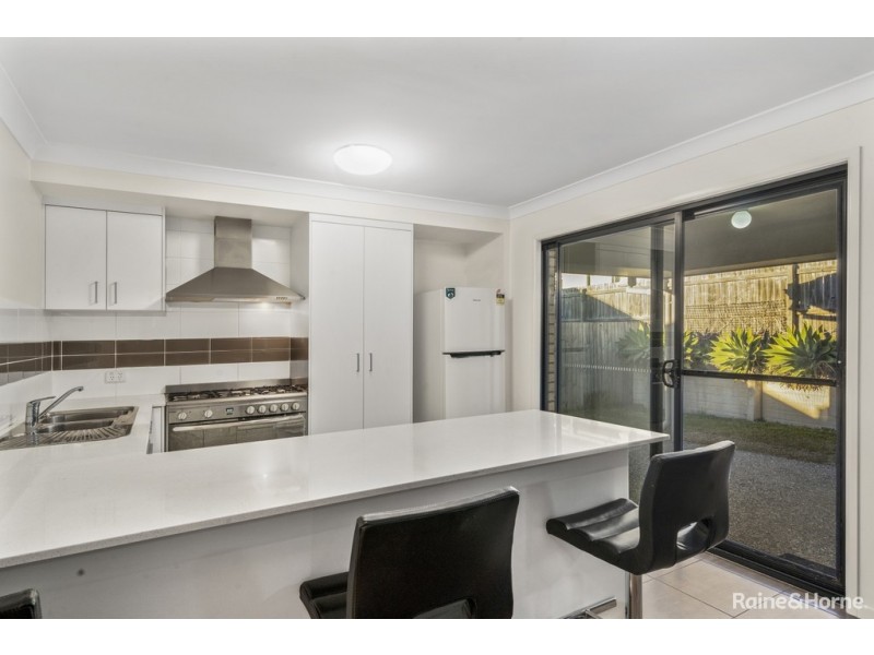 2 TRIUMPH STREET, North Lakes QLD 4509
