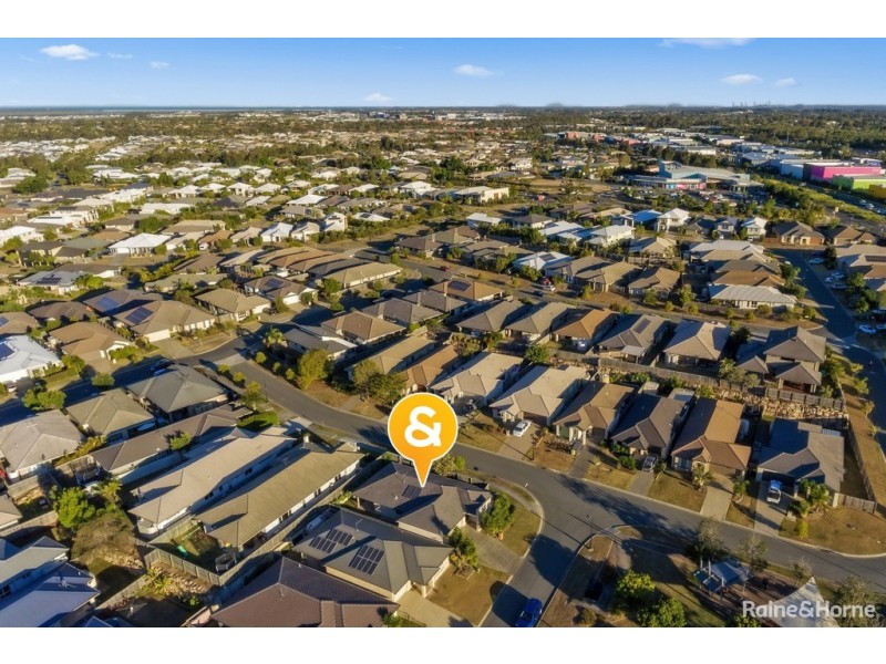 2 TRIUMPH STREET, North Lakes QLD 4509
