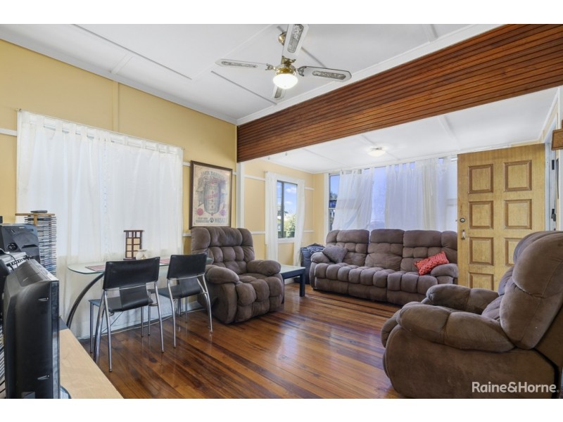18 BELL STREET, Woody Point QLD 4019