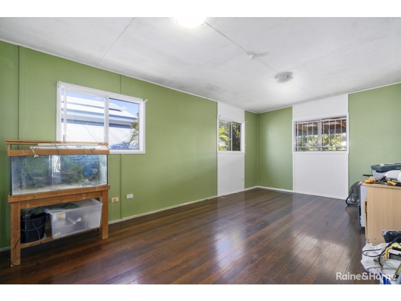 18 BELL STREET, Woody Point QLD 4019
