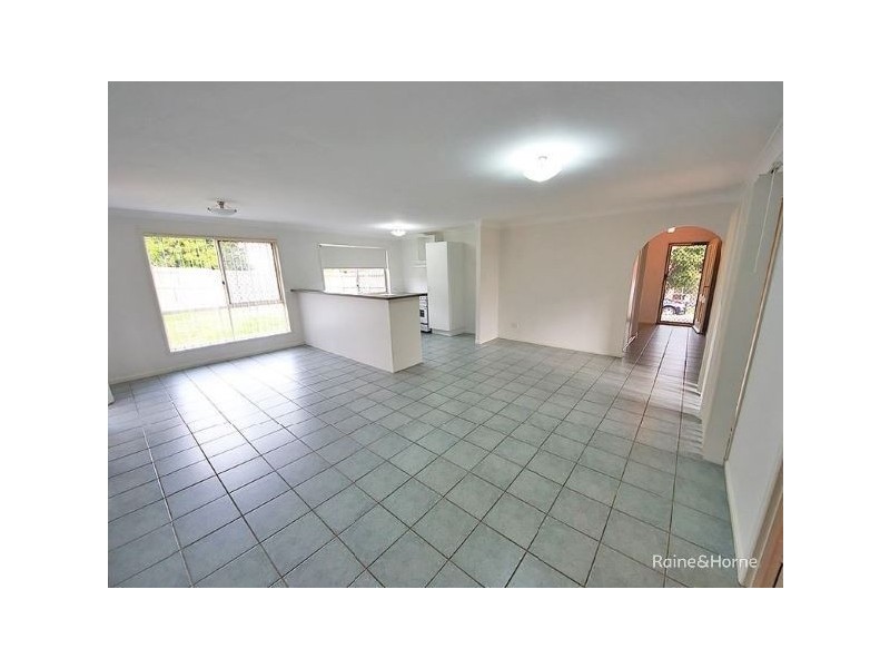 5 BILINGA PLACE, Kallangur QLD 4503