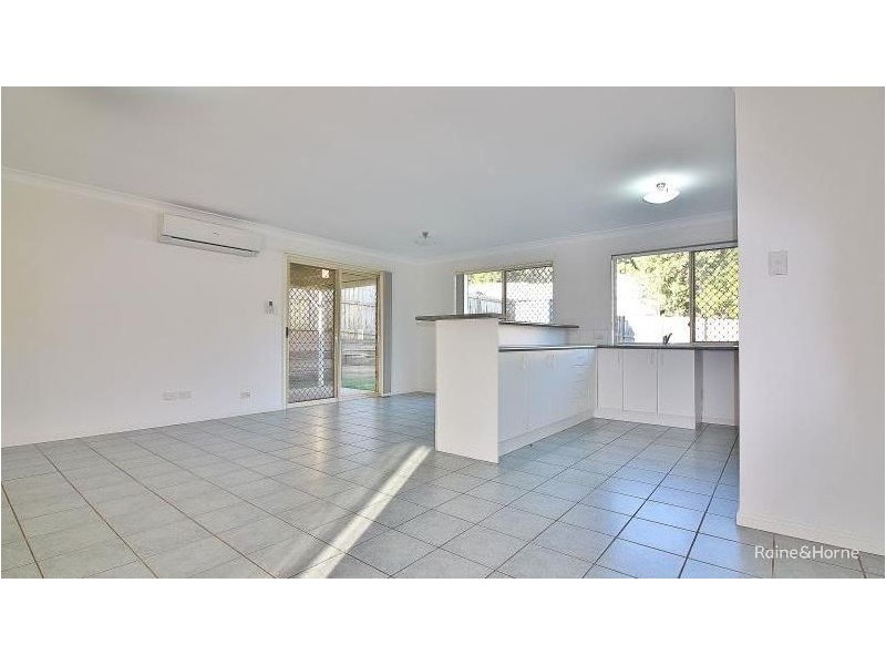 5 BILINGA PLACE, Kallangur QLD 4503