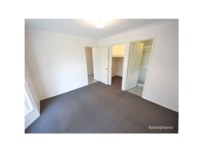 5 BILINGA PLACE, Kallangur QLD 4503