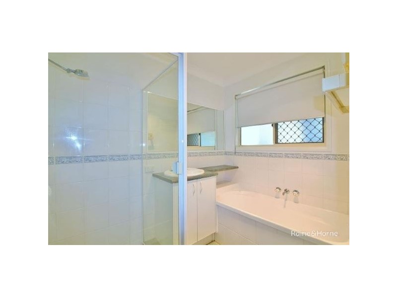 5 BILINGA PLACE, Kallangur QLD 4503