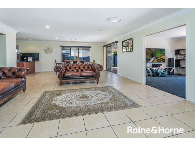 1 Yarle Court, Narangba QLD 4504