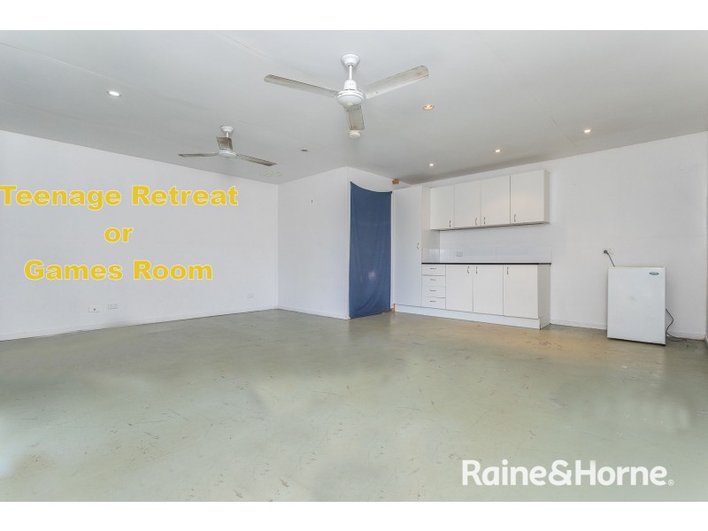 1 Yarle Court, Narangba QLD 4504