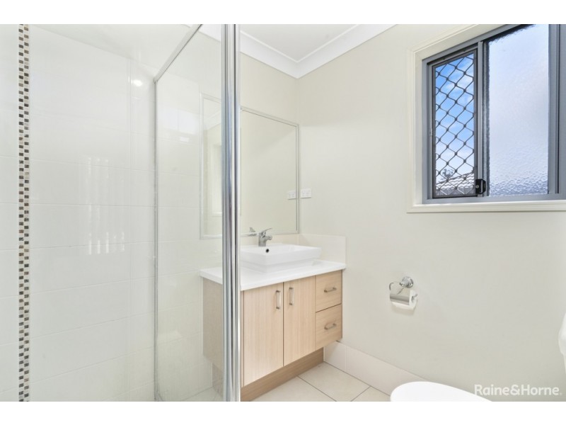 10 THISTLEDOME STREET, Morayfield QLD 4506