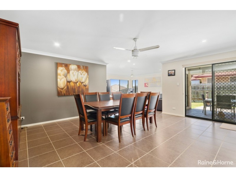 111 KURRAJONG DRIVE, Warner QLD 4500