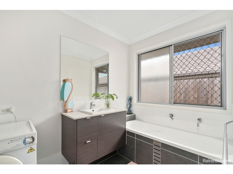 42 FEATHER COURT, Morayfield QLD 4506