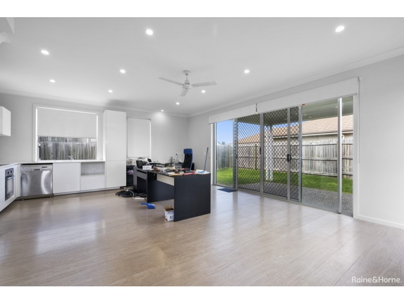 28 GRICE CRESCENT, Ningi QLD 4511