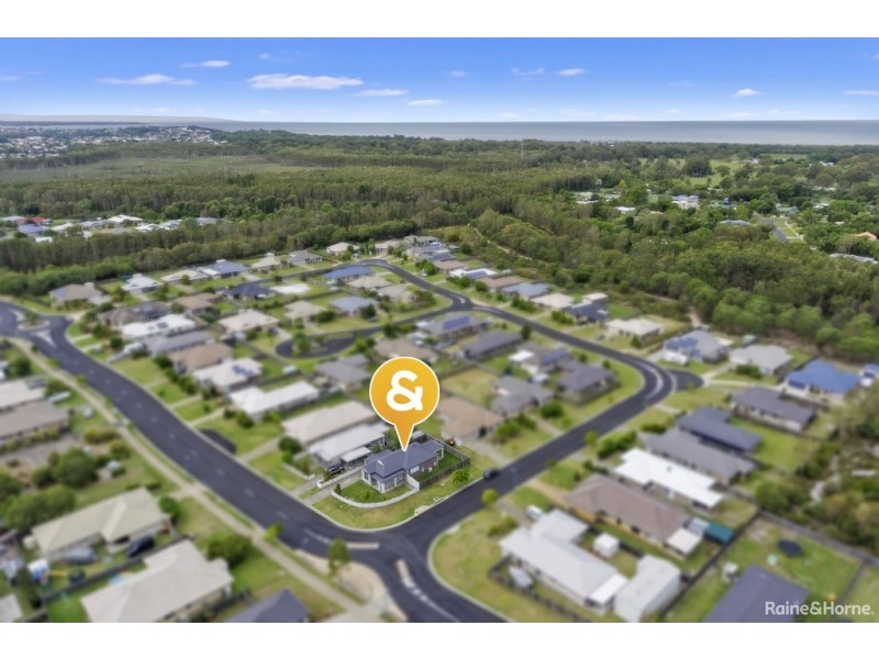 28 GRICE CRESCENT, Ningi QLD 4511