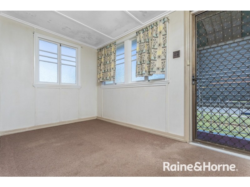 6 LAURA STREET, Clontarf QLD 4019