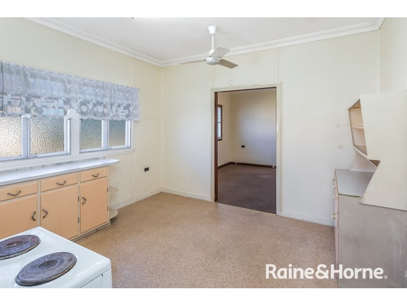 6 LAURA STREET, Clontarf QLD 4019
