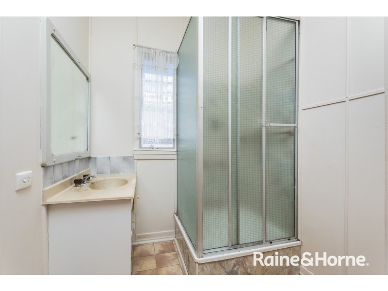 6 LAURA STREET, Clontarf QLD 4019