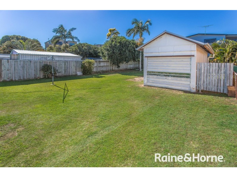 6 LAURA STREET, Clontarf QLD 4019
