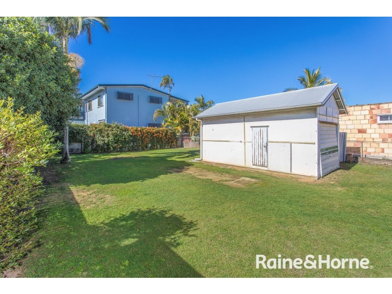 6 LAURA STREET, Clontarf QLD 4019