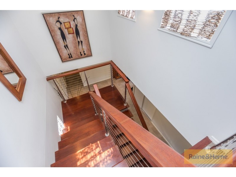 2 Phillip St, Beachmere QLD 4510