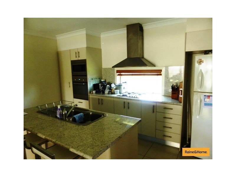 22 Central Lakes Dr, Caboolture QLD 4510