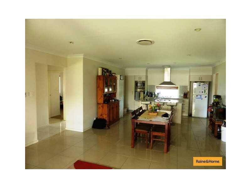 22 Central Lakes Dr, Caboolture QLD 4510