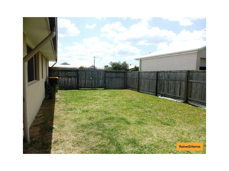 22 Central Lakes Dr, Caboolture QLD 4510