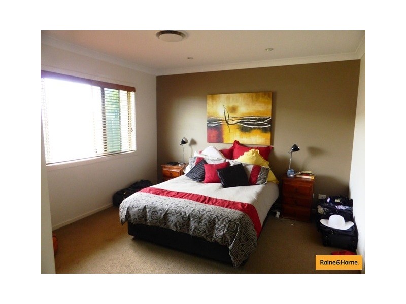 22 Central Lakes Dr, Caboolture QLD 4510