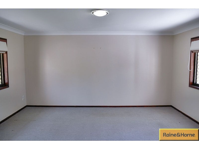 10 Blue Pacific Rd, Deception Bay QLD 4508