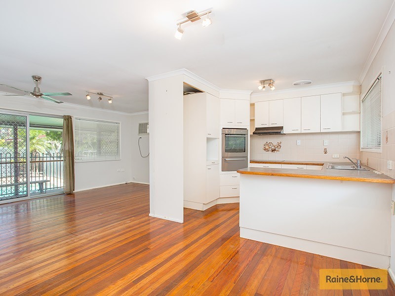 31 Oxley St, Deception Bay QLD 4508