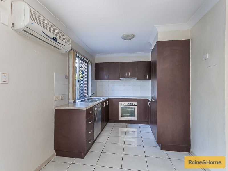 2/2 Station Rd, Burpengary QLD 4505