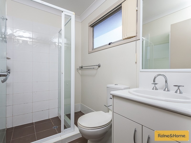 2/2 Station Rd, Burpengary QLD 4505