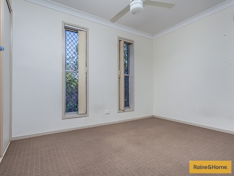 2/2 Station Rd, Burpengary QLD 4505