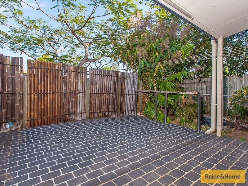 2/2 Station Rd, Burpengary QLD 4505