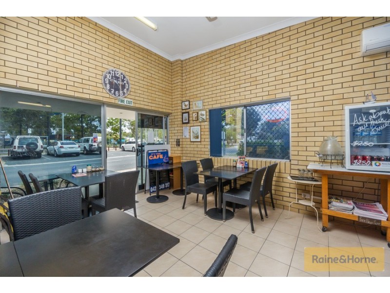 1/5 Biggs Avenue, Beachmere QLD 4510