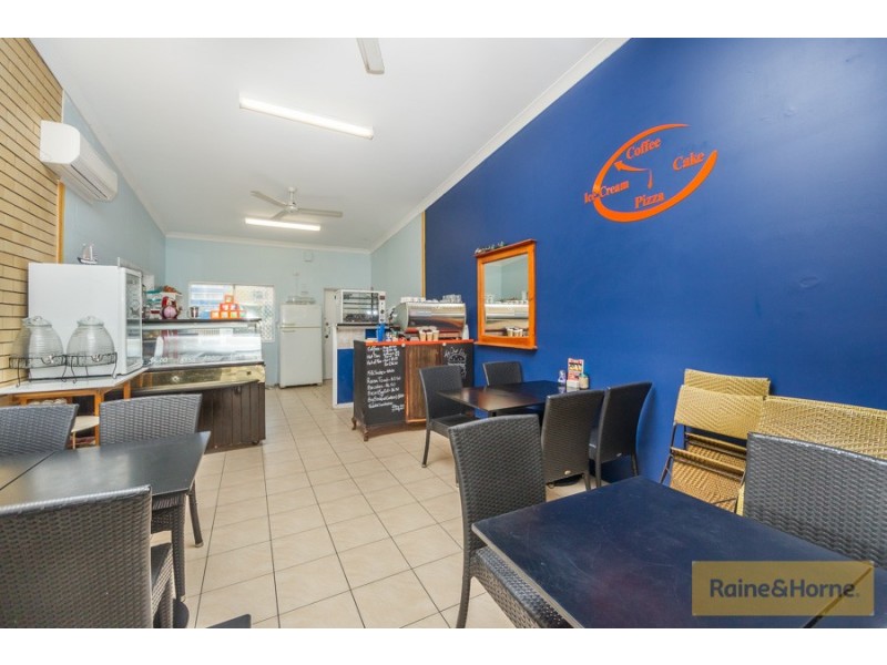 1/5 Biggs Avenue, Beachmere QLD 4510