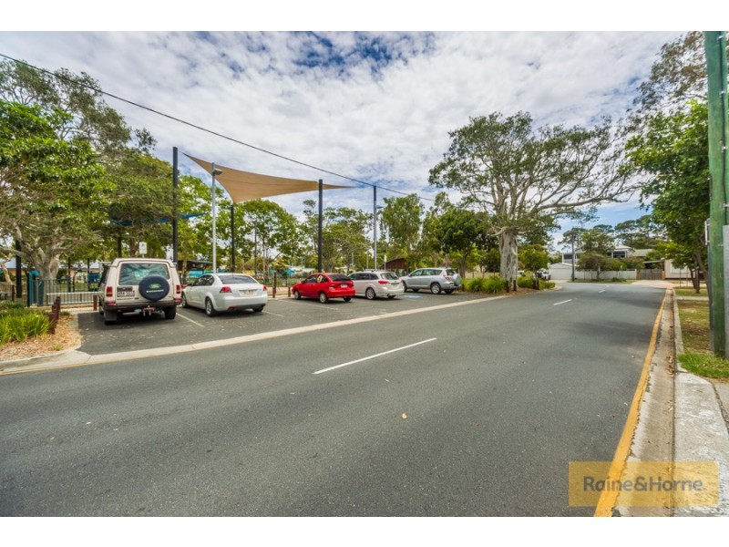 1/5 Biggs Avenue, Beachmere QLD 4510