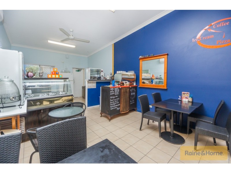 1/5 Biggs Avenue, Beachmere QLD 4510