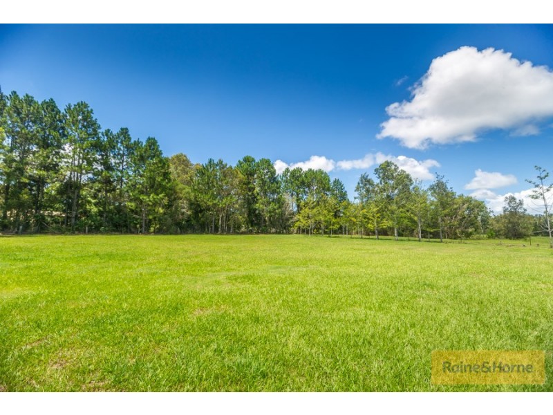 118 Bellay Road, Beachmere QLD 4510