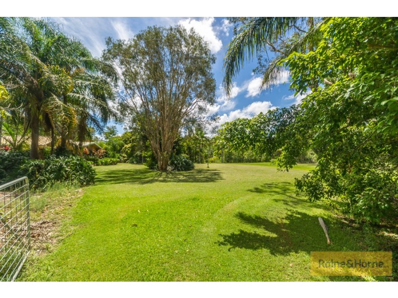 118 Bellay Road, Beachmere QLD 4510