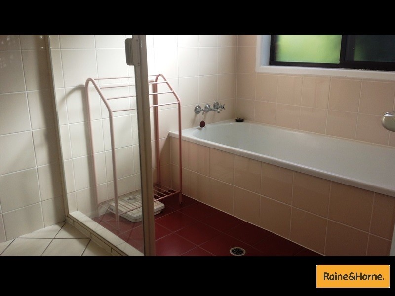 28 Norfolk Esplanade, Caboolture South QLD 4510