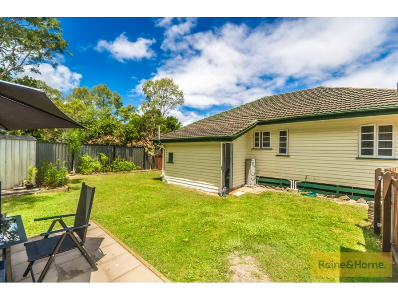 19 Patrick Street, Beachmere QLD 4510