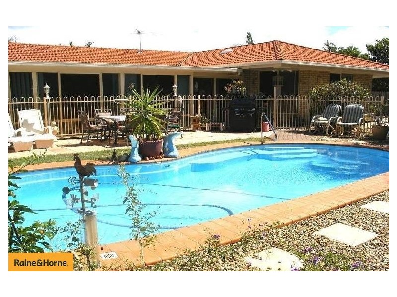 32 Gretel Drive, Beachmere QLD 4510