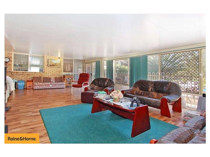 32 Gretel Drive, Beachmere QLD 4510