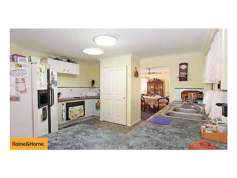 32 Gretel Drive, Beachmere QLD 4510